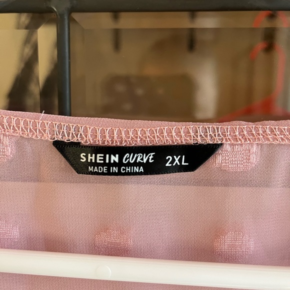 SHEIN Curve Pink Swedish Wrap Polka Dot Puff Cropped Wrap Around Blouse - Picture 4 of 7